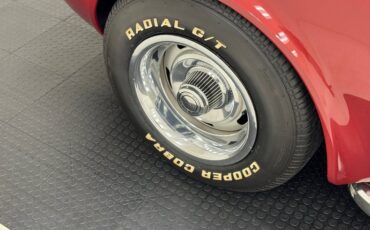 Unknown-Corvette-1970-Marlboro-Maroon-Saddle-16