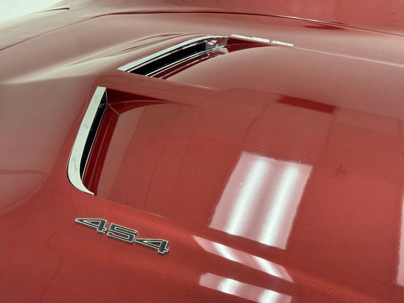 Unknown-Corvette-1970-Marlboro-Maroon-Saddle-17