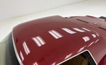 Unknown-Corvette-1970-Marlboro-Maroon-Saddle-21