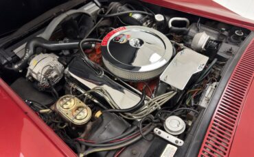Unknown-Corvette-1970-Marlboro-Maroon-Saddle-37