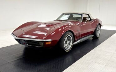 Unknown-Corvette-1970-Marlboro-Maroon-Saddle