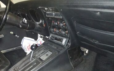 Unknown-Corvette-1971-Black-Black-Leather-7