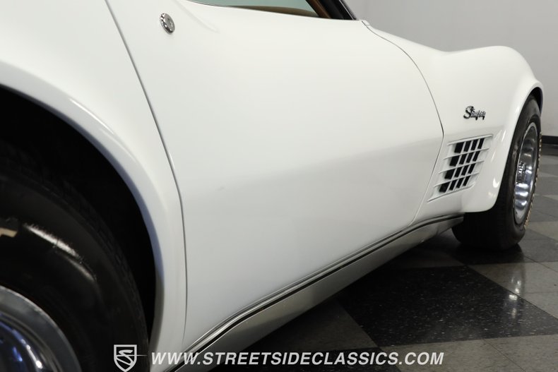 Unknown-Corvette-1971-Classic-White-Saddle-26