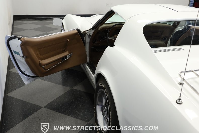 Unknown-Corvette-1971-Classic-White-Saddle-30