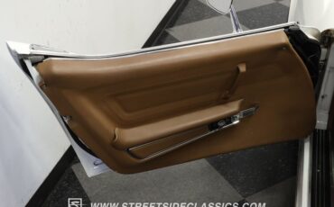 Unknown-Corvette-1971-Classic-White-Saddle-31