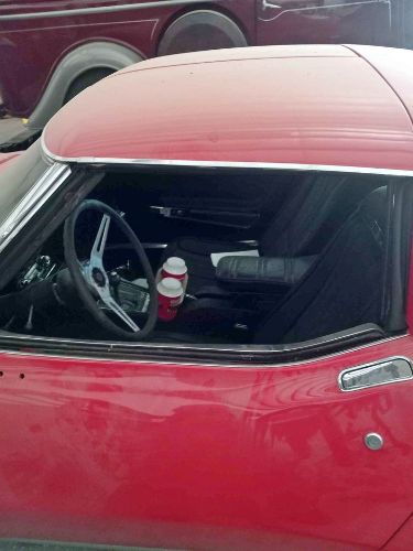 Unknown-Corvette-1971-Red-Black-3