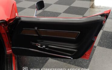 Unknown-Corvette-1971-Red-Black-9