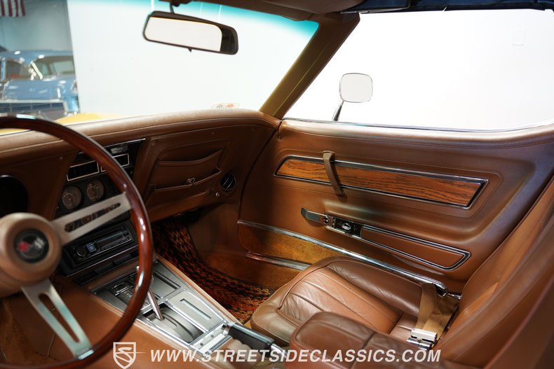 Unknown-Corvette-1971-War-Bonnet-Yellow-Saddle-13