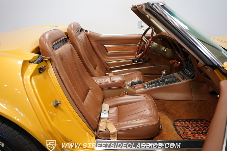 Unknown-Corvette-1971-War-Bonnet-Yellow-Saddle-16