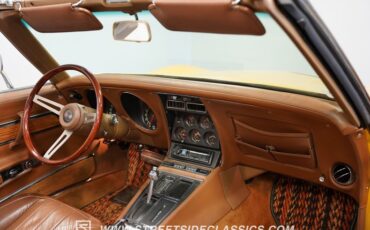 Unknown-Corvette-1971-War-Bonnet-Yellow-Saddle-17