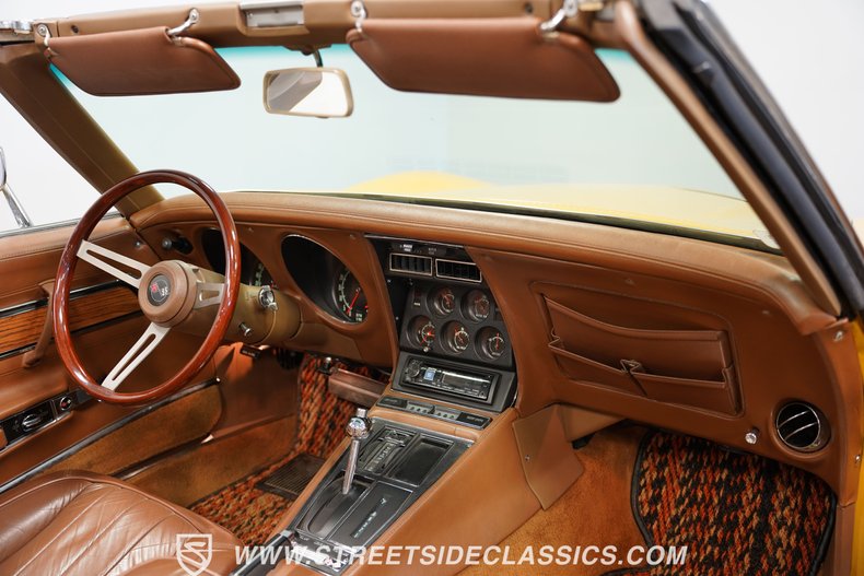Unknown-Corvette-1971-War-Bonnet-Yellow-Saddle-17