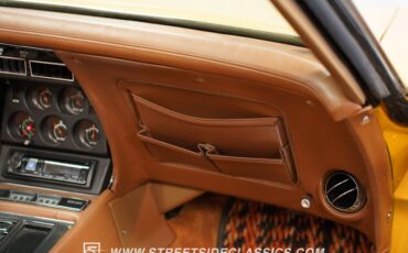 Unknown-Corvette-1971-War-Bonnet-Yellow-Saddle-5