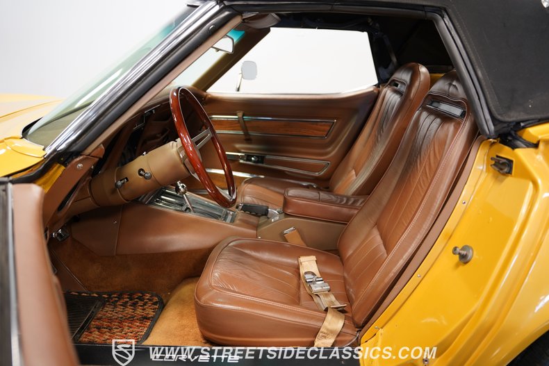 Unknown-Corvette-1971-War-Bonnet-Yellow-Saddle-7