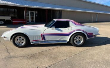 Unknown-Corvette-1971-White-1