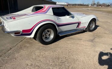 Unknown-Corvette-1971-White-11