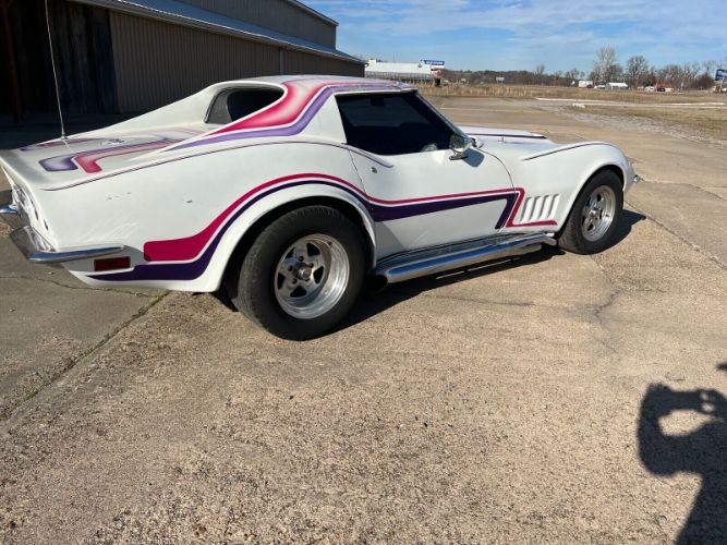 Unknown-Corvette-1971-White-11
