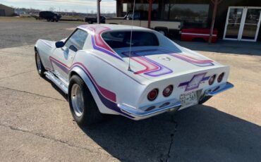 Unknown-Corvette-1971-White-14