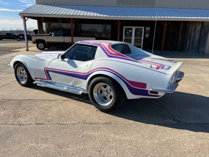Unknown-Corvette-1971-White-2