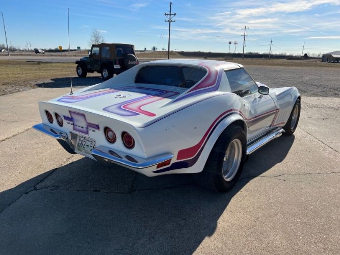 Unknown-Corvette-1971-White-24
