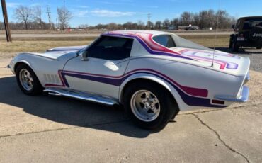 Unknown-Corvette-1971-White-8