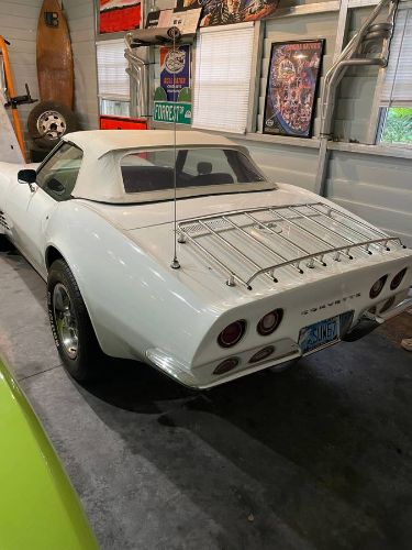 Unknown-Corvette-1971-White-9