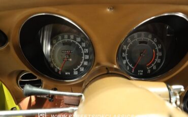 Unknown-Corvette-1972-Sunflower-Yellow-Saddle-32