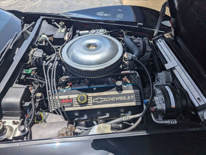 Unknown-Corvette-1973-Black-Black-Leather-2