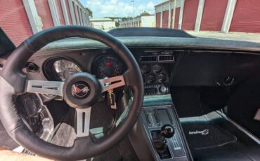 Unknown-Corvette-1973-Black-Black-Leather-5
