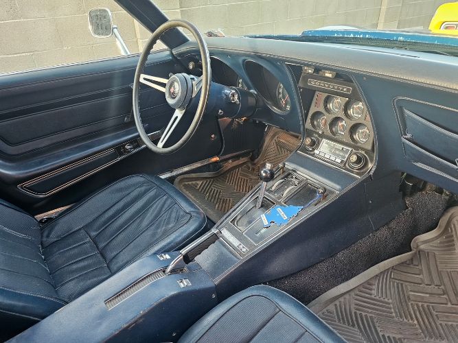 Unknown-Corvette-1973-Blue-12