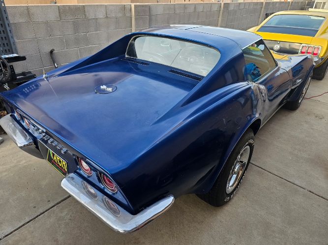 Unknown-Corvette-1973-Blue-6