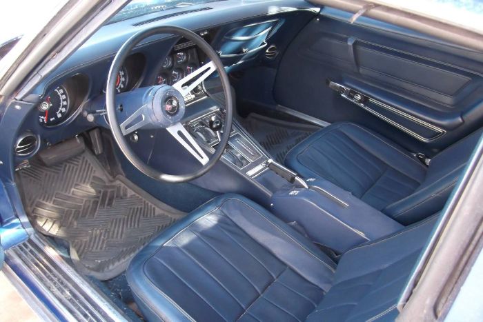Unknown-Corvette-1973-Blue-8