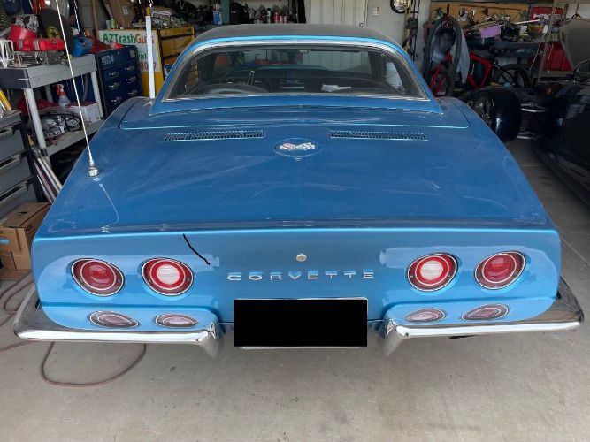Unknown-Corvette-1973-Blue-Black-1