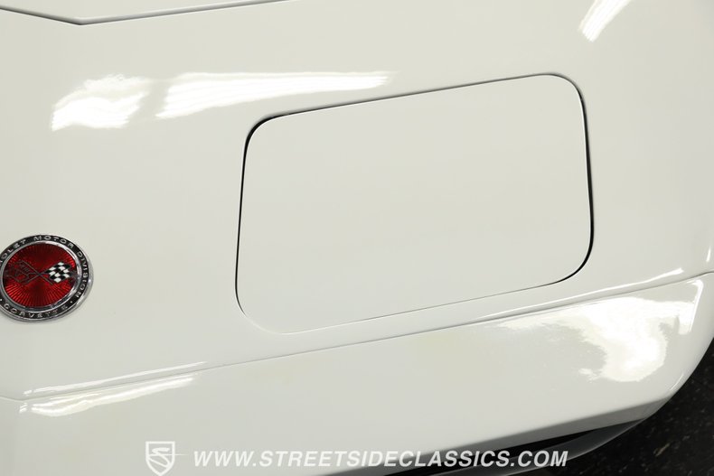 Unknown-Corvette-1973-Classic-White-Saddle-15