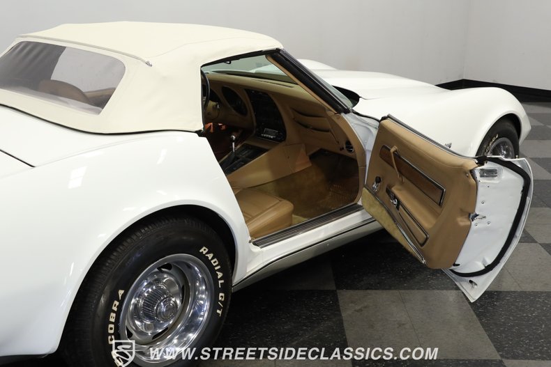 Unknown-Corvette-1973-Classic-White-Saddle-21
