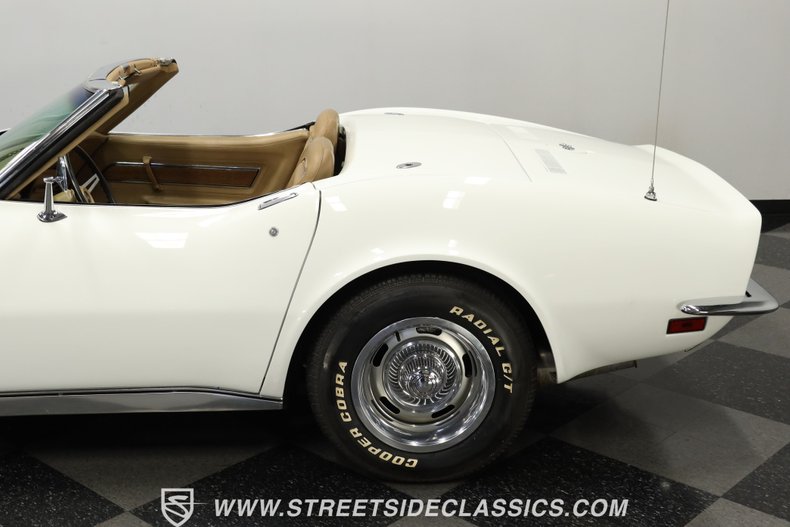 Unknown-Corvette-1973-Classic-White-Saddle-30