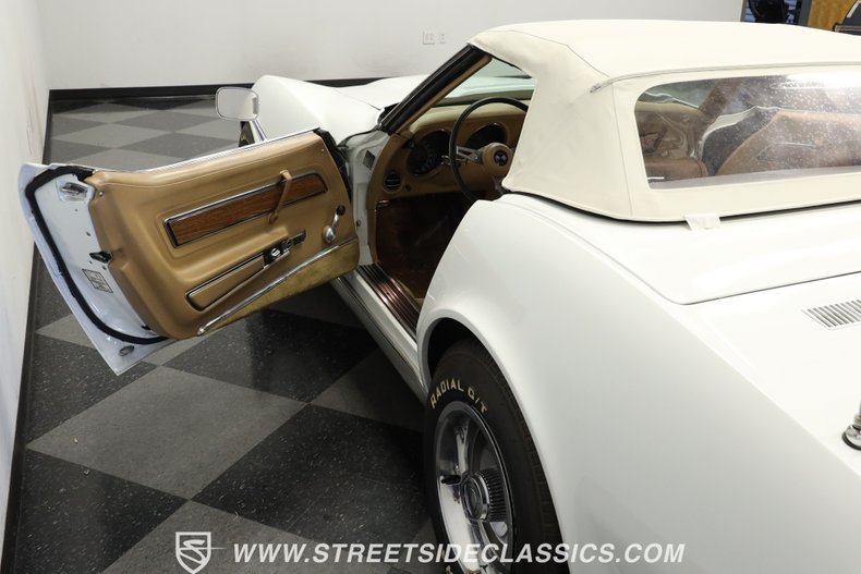 Unknown-Corvette-1973-Classic-White-Saddle-37