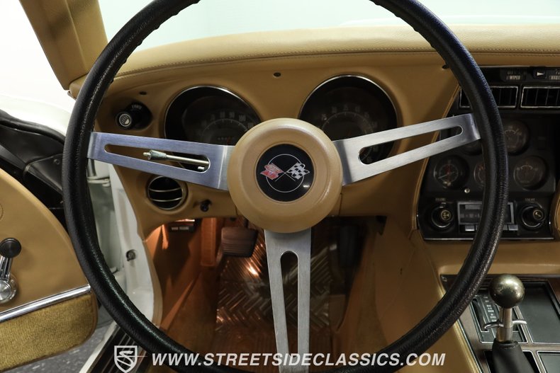 Unknown-Corvette-1973-Classic-White-Saddle-40