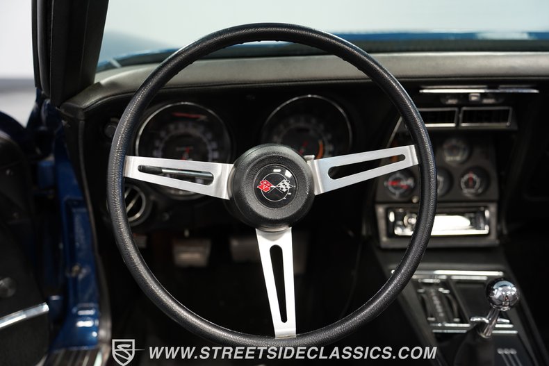 Unknown-Corvette-1973-Dark-Blue-Metallic-Black-37