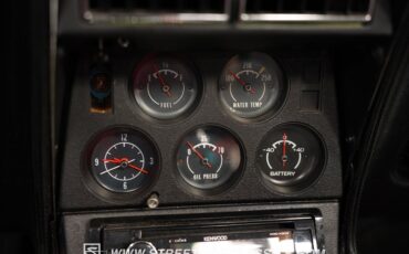 Unknown-Corvette-1973-Dark-Blue-Metallic-Black-40