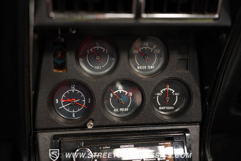 Unknown-Corvette-1973-Dark-Blue-Metallic-Black-40