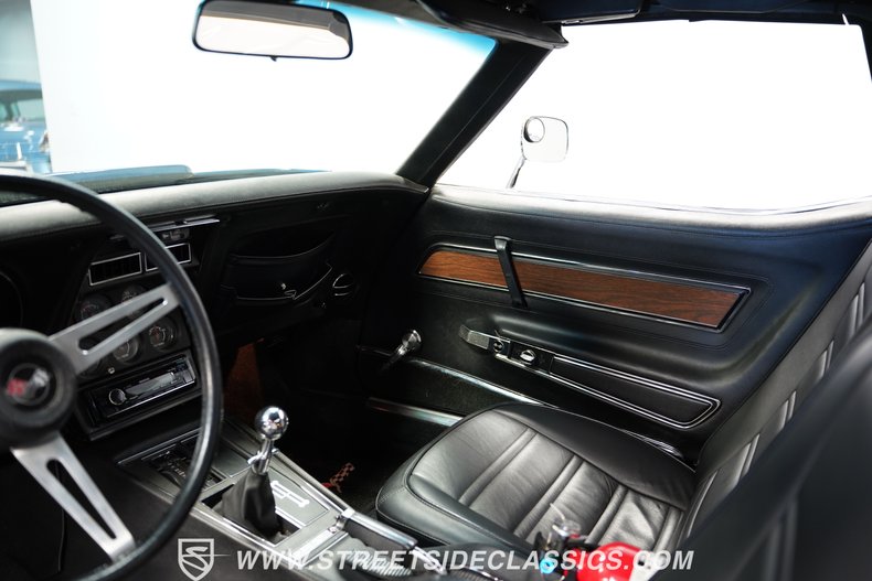 Unknown-Corvette-1973-Dark-Blue-Metallic-Black-43