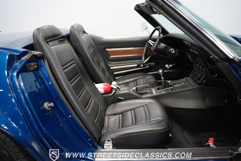 Unknown-Corvette-1973-Dark-Blue-Metallic-Black-46