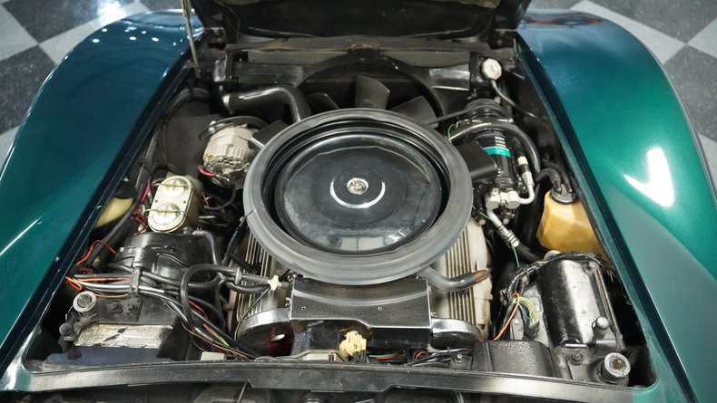 Unknown-Corvette-1973-Emerald-Green-Dark-Saddle-13