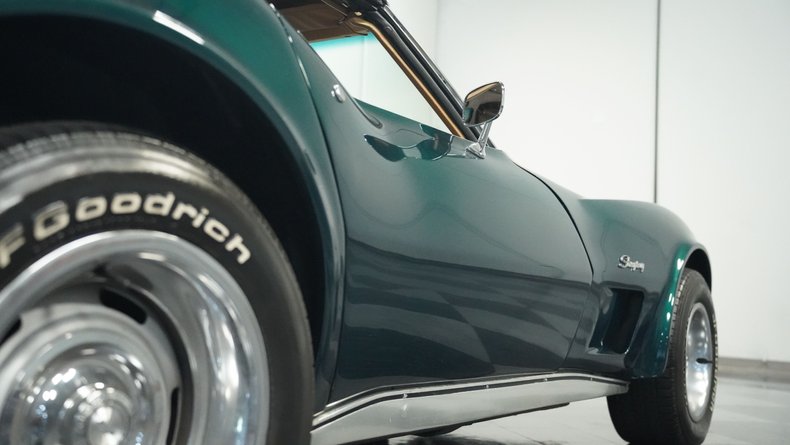 Unknown-Corvette-1973-Emerald-Green-Dark-Saddle-31