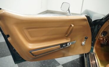 Unknown-Corvette-1973-Emerald-Green-Dark-Saddle-38
