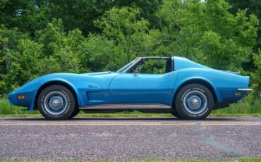Unknown-Corvette-1973-Medium-Bright-Blue-e-Blue-vinyl-interior-19