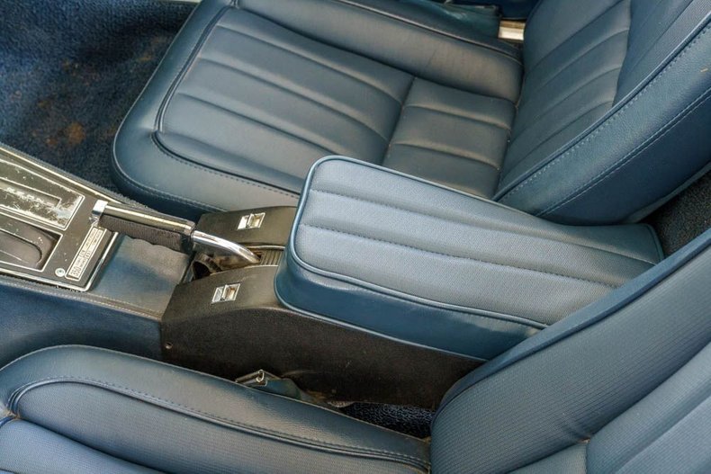 Unknown-Corvette-1973-Medium-Bright-Blue-e-Blue-vinyl-interior-31
