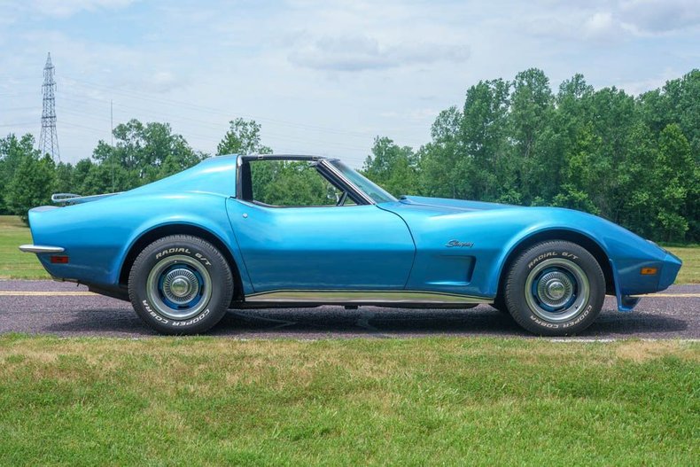 Unknown-Corvette-1973-Medium-Bright-Blue-e-Blue-vinyl-interior-39