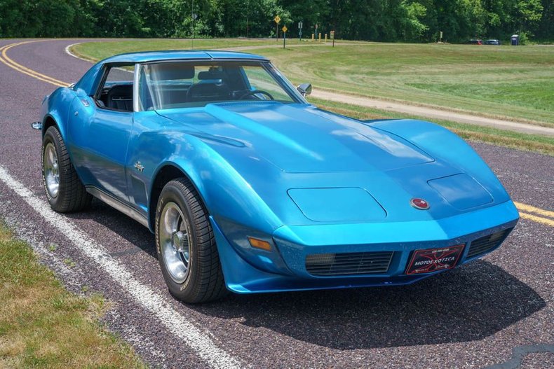 Unknown-Corvette-1973-Medium-Bright-Blue-e-Blue-vinyl-interior-4