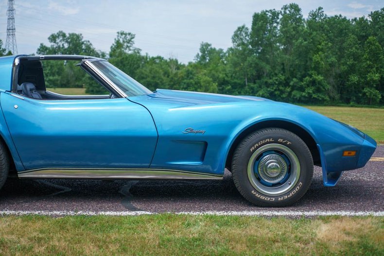 Unknown-Corvette-1973-Medium-Bright-Blue-e-Blue-vinyl-interior-47